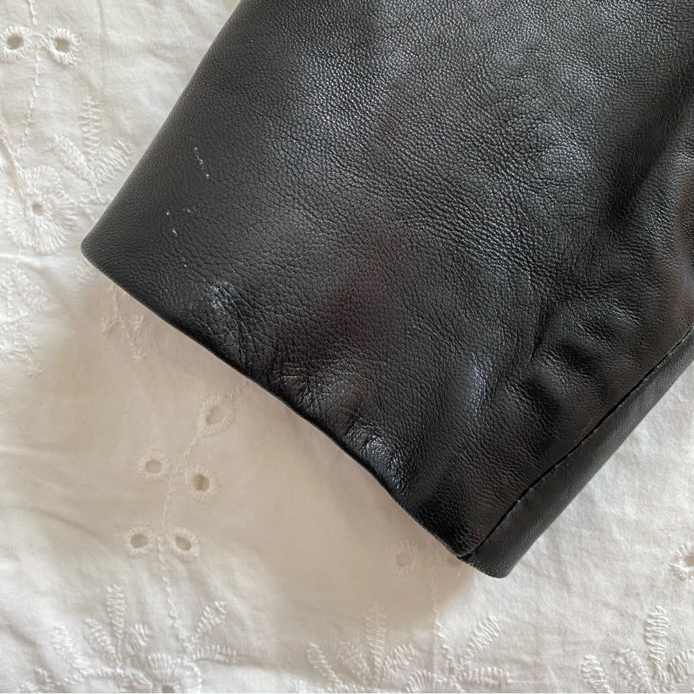 Classic black leather jacket - Picture 6 of 6